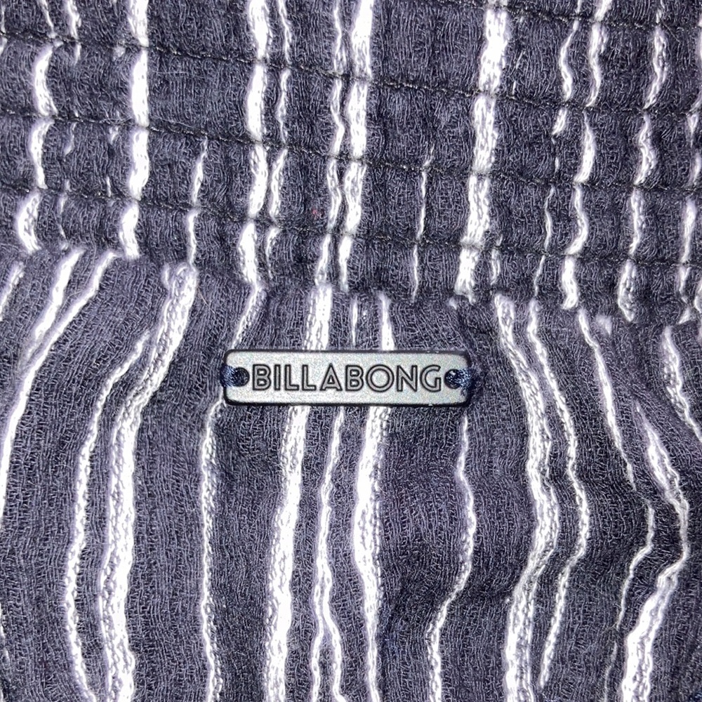 Billabong Road Trippin Women's Navy and White Striped Linen Shorts Sz Small - Picture 5 of 6